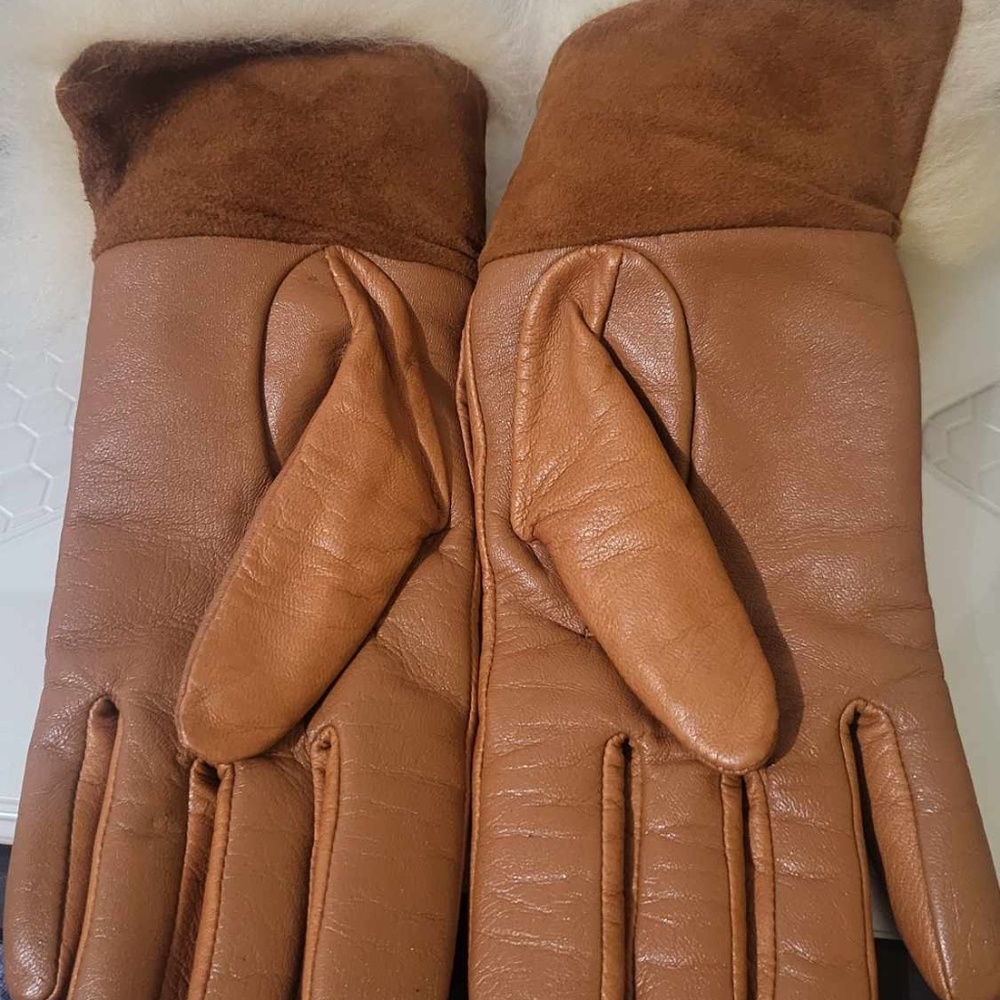 UGG Tech Quinn Gloves Chestnut - Picture 3 of 5